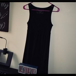 Black dress sleeveless